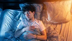 Por qué por la noche a veces hace calor y otras veces frío (y cómo dejar de soportarlo)