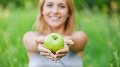 Fruta con cabeza: el secreto para saciarte sin calorías de más